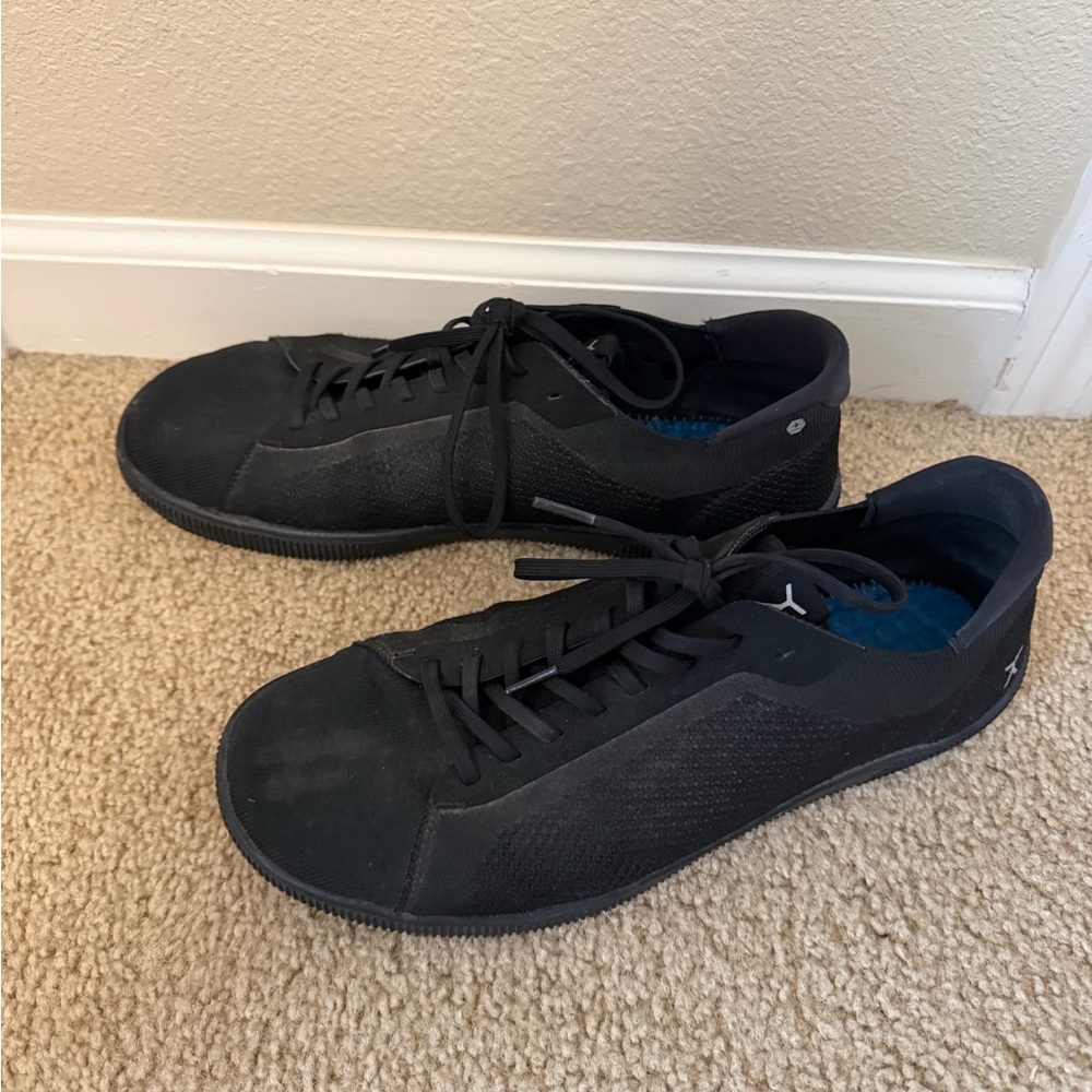 Men’s Flux Trainers